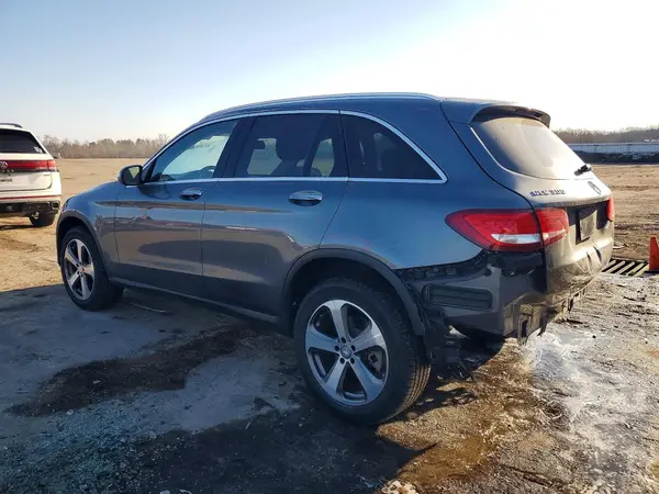WDC0G4KB1GF009390 2016 MERCEDES-BENZ GLC - Image 2