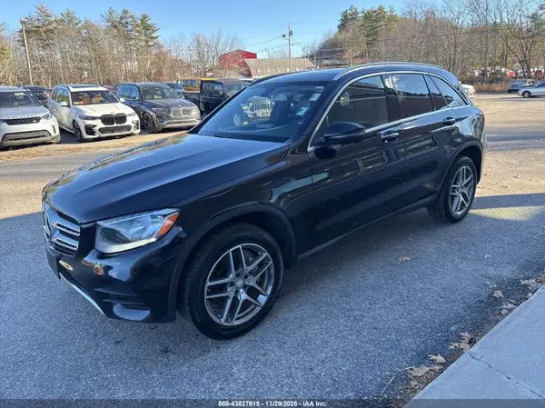 WDC0G4KB1GF011897 2016 MERCEDES-BENZ GLC - Image 2