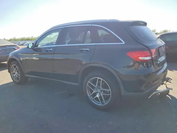 WDC0G4KB1GF013097 2016 MERCEDES-BENZ GLC - Image 2