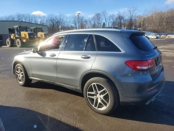 WDC0G4KB1GF013794 2016 MERCEDES-BENZ GLC - Image 2