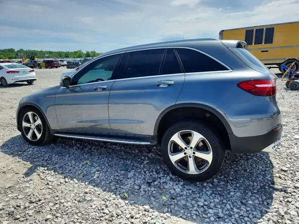 WDC0G4KB1GF066012 2016 MERCEDES-BENZ GLC - Image 2