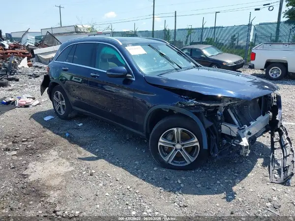 WDC0G4KB1GF069170 2016 MERCEDES-BENZ GLC - Image 1