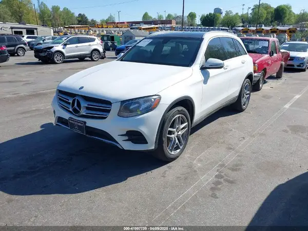 WDC0G4KB1GF086647 2016 MERCEDES-BENZ GLC - Image 2