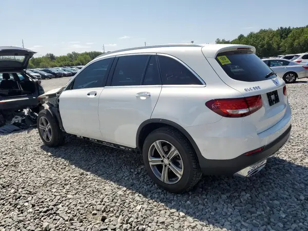WDC0G4KB1GF099074 2016 MERCEDES-BENZ GLC - Image 2