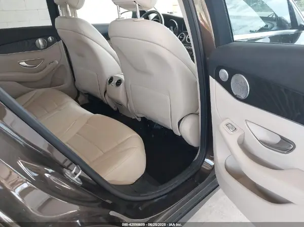 WDC0G4KB1GF113958 2016 MERCEDES-BENZ GLC - Image 8