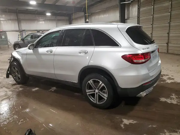 WDC0G4KB1HF115923 2017 MERCEDES-BENZ GLC - Image 2