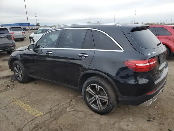 WDC0G4KB1HF121253 2017 MERCEDES-BENZ GLC - Image 2