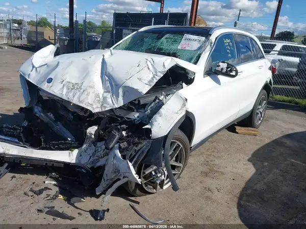 WDC0G4KB1HF136187 2017 MERCEDES-BENZ GLC - Image 2