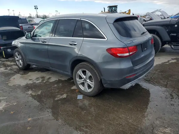 WDC0G4KB1HF243997 2017 MERCEDES-BENZ GLC - Image 2