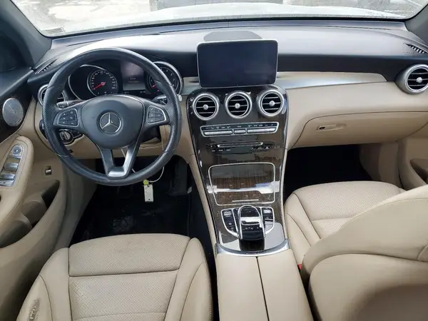 WDC0G4KB1HF243997 2017 MERCEDES-BENZ GLC - Image 8