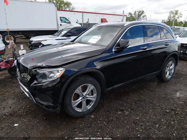 WDC0G4KB1HF254322 2017 MERCEDES-BENZ GLC - Image 2