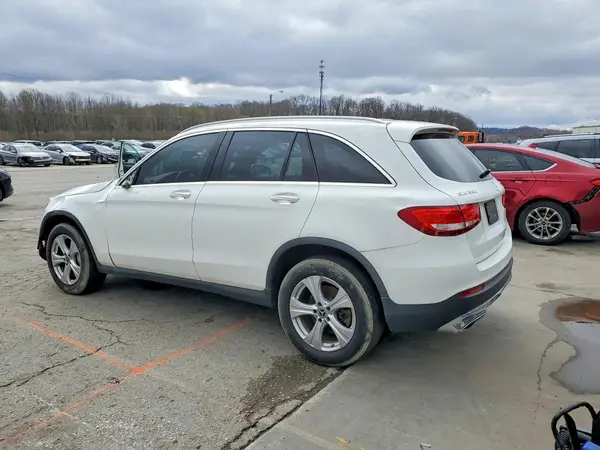 WDC0G4KB1HF258726 2017 MERCEDES-BENZ GLC - Image 2