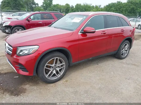 WDC0G4KB1HF263876 2017 MERCEDES-BENZ GLC - Image 2