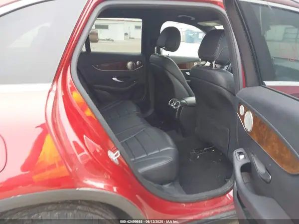 WDC0G4KB1HF263876 2017 MERCEDES-BENZ GLC - Image 8