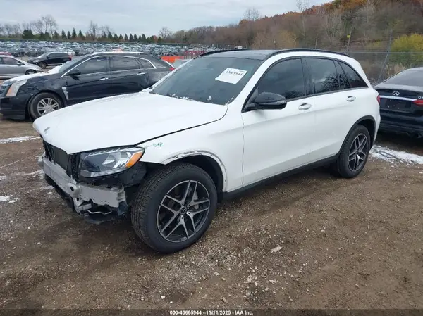 WDC0G4KB1HV006979 2017 MERCEDES-BENZ GLC - Image 2