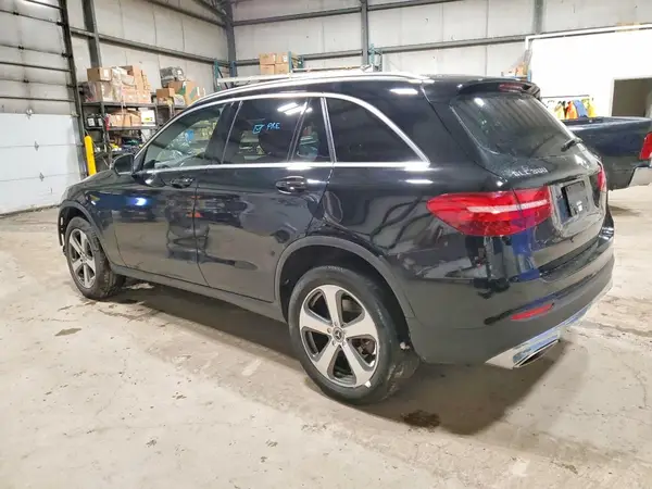 WDC0G4KB1HV007842 2017 MERCEDES-BENZ GLC - Image 2