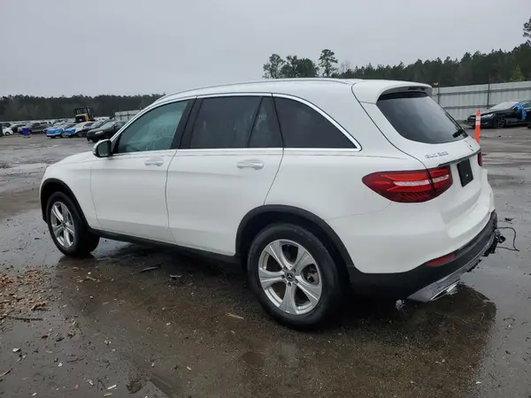 WDC0G4KB1HV011177 2017 MERCEDES-BENZ GLC - Image 2