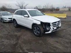 WDC0G4KB1KF545944 2019 MERCEDES-BENZ GLC