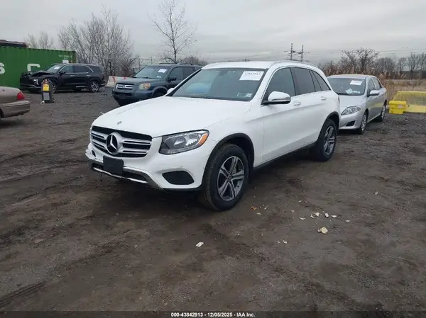 WDC0G4KB1KF545944 2019 MERCEDES-BENZ GLC - Image 2