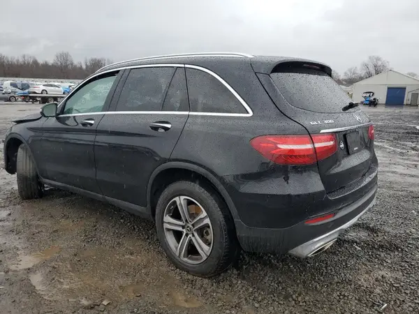 WDC0G4KB1KF640309 2019 MERCEDES-BENZ GLC - Image 2