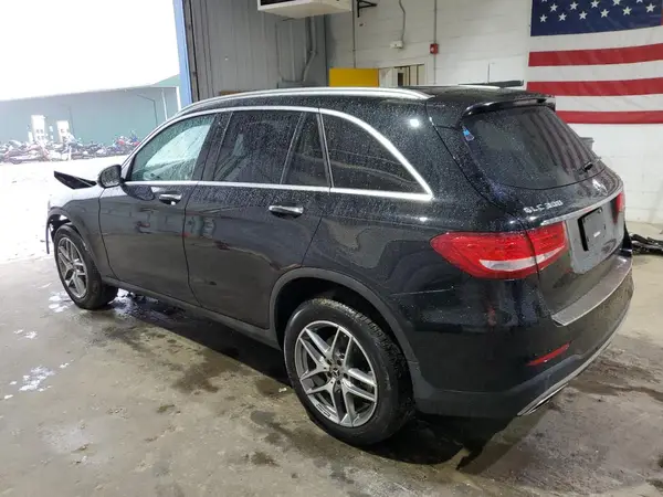WDC0G4KB1KV145985 2019 MERCEDES-BENZ GLC - Image 2