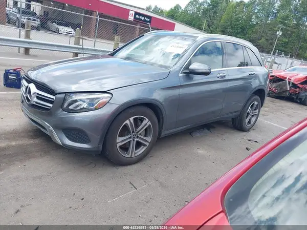 WDC0G4KB1KV150801 2019 MERCEDES-BENZ GLC - Image 2