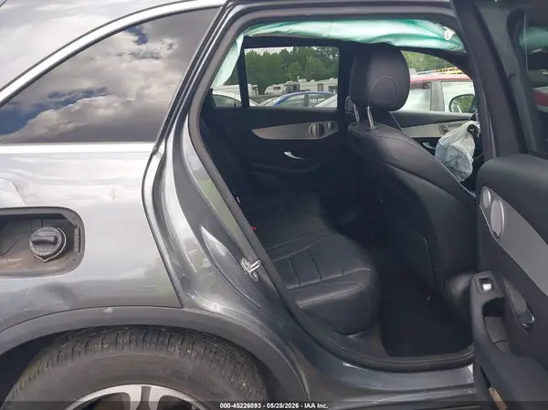 WDC0G4KB1KV150801 2019 MERCEDES-BENZ GLC - Image 8