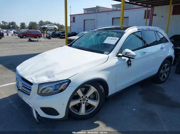WDC0G4KB1KV164200 2019 MERCEDES-BENZ GLC - Image 2