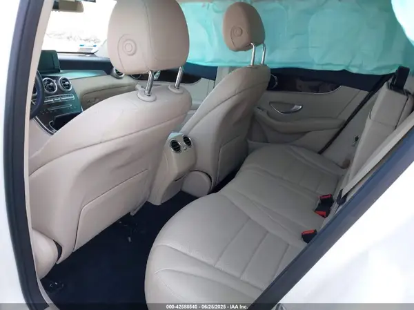 WDC0G4KB1KV164200 2019 MERCEDES-BENZ GLC - Image 8
