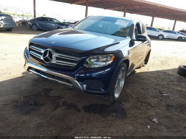 WDC0G4KB1KV195835 2019 MERCEDES-BENZ GLC - Image 2