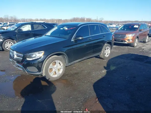 WDC0G4KB2GF015053 2016 MERCEDES-BENZ GLC - Image 2