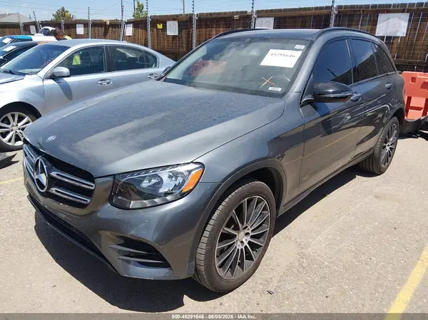 WDC0G4KB2GF019913 2016 MERCEDES-BENZ GLC - Image 2