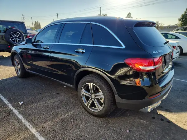 WDC0G4KB2GF042334 2016 MERCEDES-BENZ GLC - Image 2