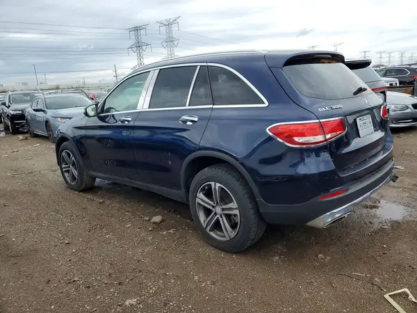 WDC0G4KB2GF052524 2016 MERCEDES-BENZ GLC - Image 2