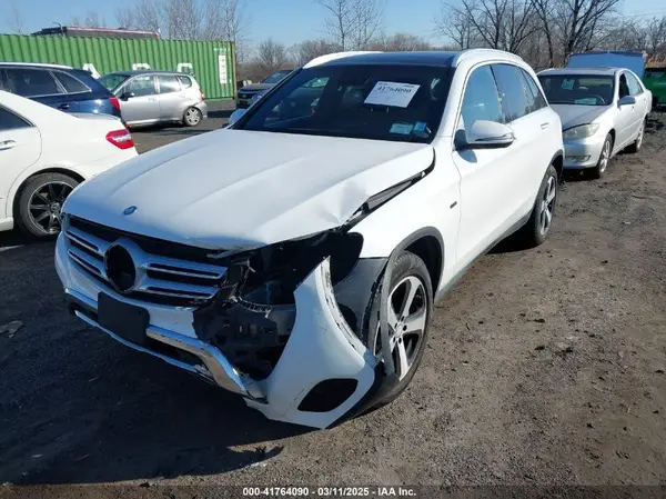 WDC0G4KB2GF053060 2016 MERCEDES-BENZ GLC - Image 2