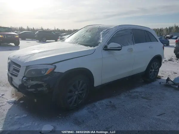WDC0G4KB2GF063846 2016 MERCEDES-BENZ GLC - Image 2