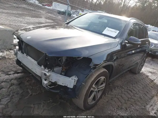 WDC0G4KB2GF071283 2016 MERCEDES-BENZ GLC - Image 2
