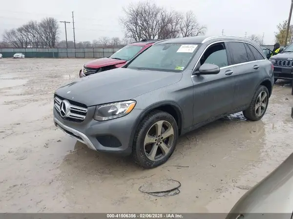 WDC0G4KB2HF114814 2017 MERCEDES-BENZ GLC - Image 2