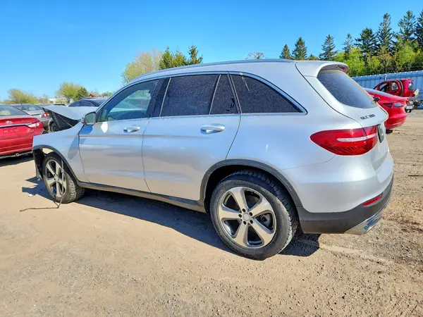 WDC0G4KB2HF129734 2017 MERCEDES-BENZ GLC - Image 2