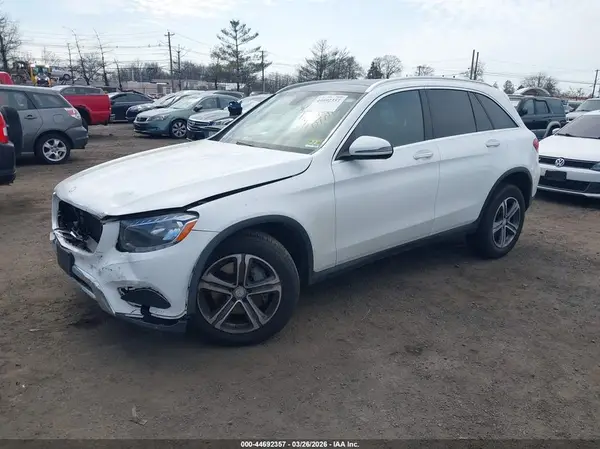 WDC0G4KB2HF149918 2017 MERCEDES-BENZ GLC - Image 2
