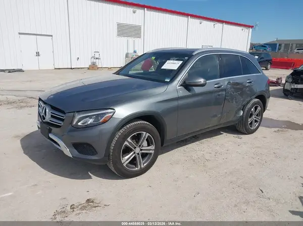 WDC0G4KB2HF153550 2017 MERCEDES-BENZ GLC - Image 2