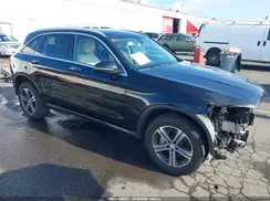 WDC0G4KB2HF156870 2017 MERCEDES-BENZ GLC