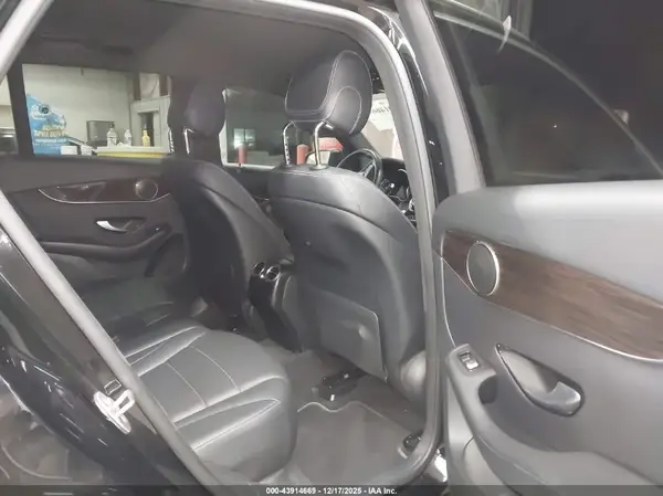WDC0G4KB2HF164242 2017 MERCEDES-BENZ GLC - Image 8
