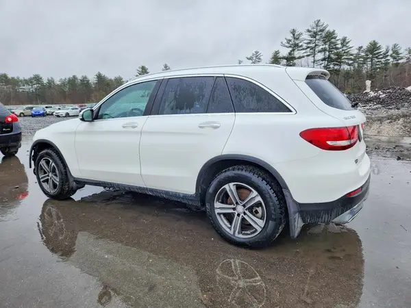 WDC0G4KB2HF166766 2017 MERCEDES-BENZ GLC - Image 2