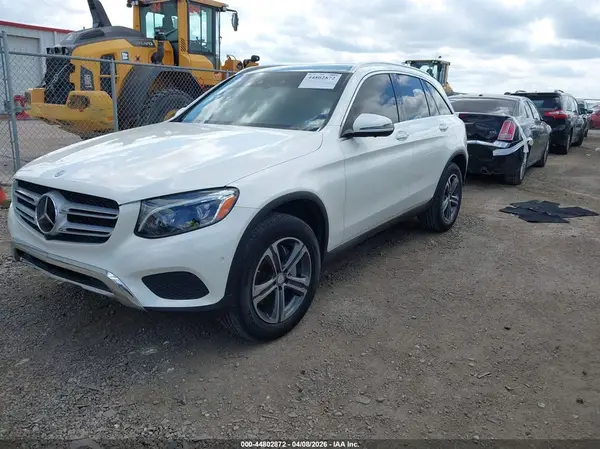 WDC0G4KB2HF185690 2017 MERCEDES-BENZ GLC - Image 2