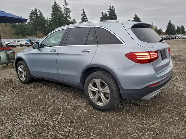 WDC0G4KB2HF219918 2017 MERCEDES-BENZ GLC - Image 2