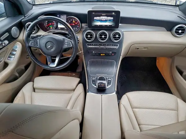 WDC0G4KB2HF219918 2017 MERCEDES-BENZ GLC - Image 8