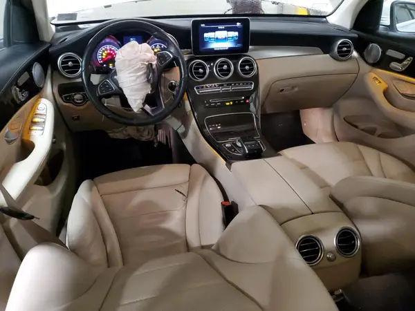 WDC0G4KB2HF235827 2017 MERCEDES-BENZ GLC - Image 8