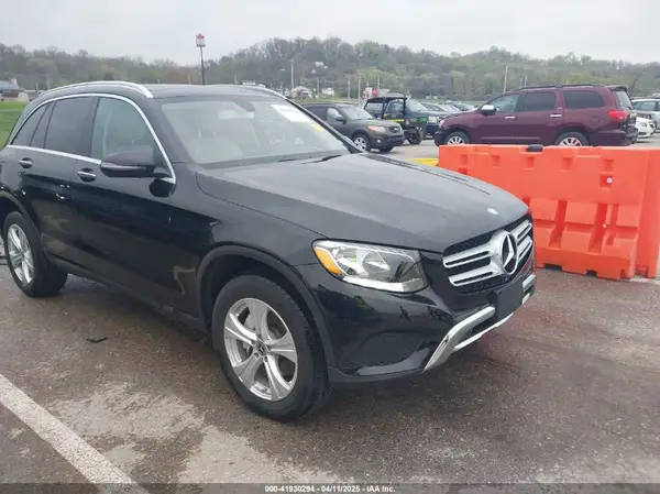 WDC0G4KB2HF260517 2017 MERCEDES-BENZ GLC - Image 1