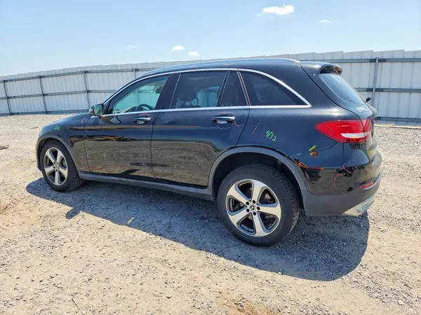 WDC0G4KB2HF270870 2017 MERCEDES-BENZ GLC - Image 2
